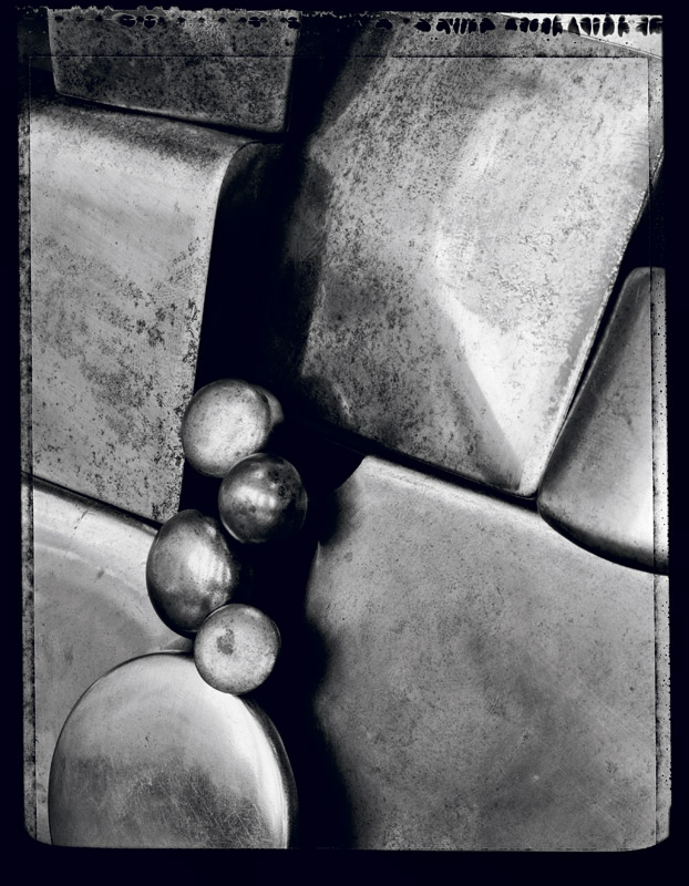 Tas d’orfèvre - Silversmith’s pile . France - Denis Felix Photograph