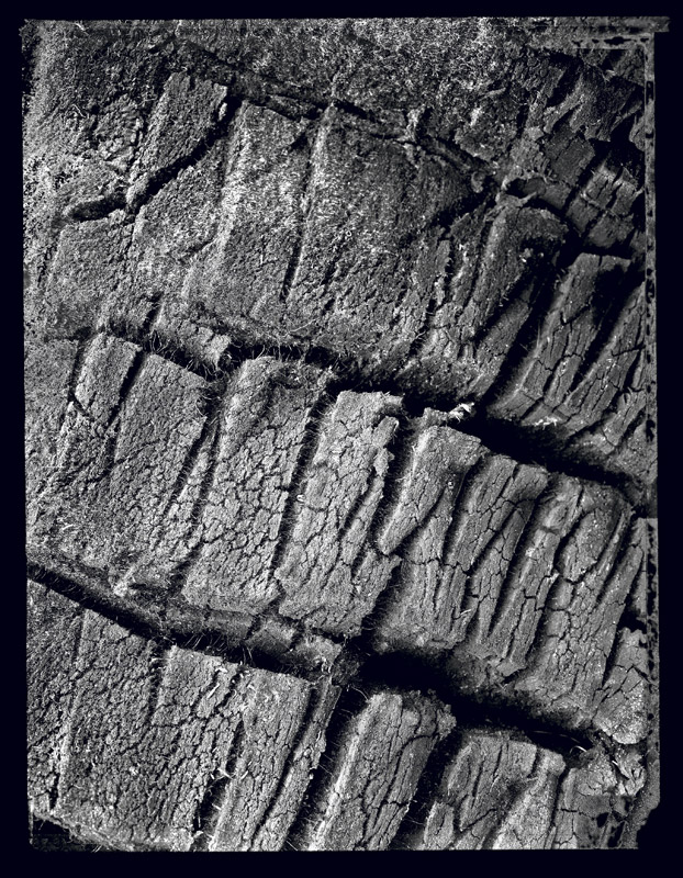 Tourbe - Peat . Ireland . 2002 - Denis Felix Photograph