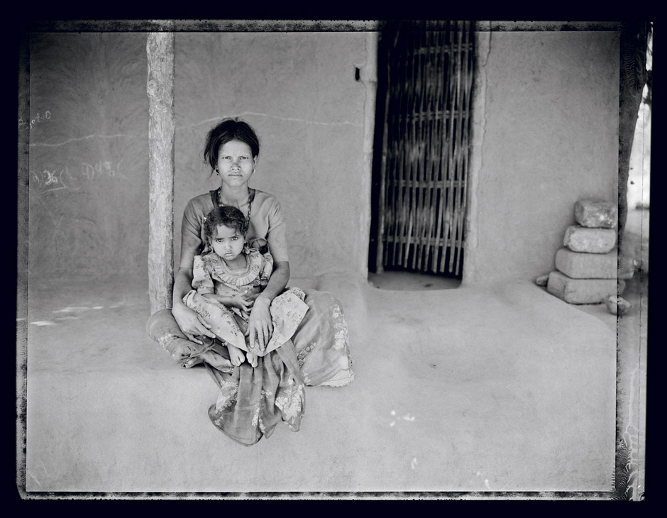Seethe et sa fille Bhaaghya - Seethe and her daughter Bhaaghya . India . 2004 - Denis Felix Photograph