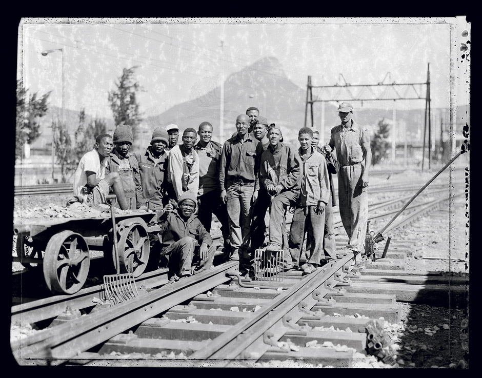 Cheminot - Railroad man . South Africa . 1998 - Denis Felix Photograph